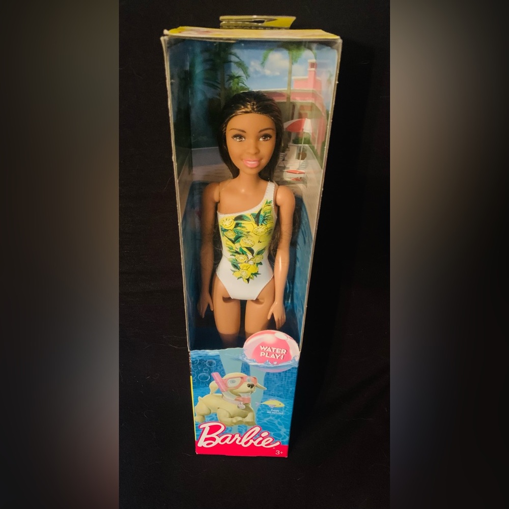 Barbie water play doll, brunette, in swimsuit NFRB